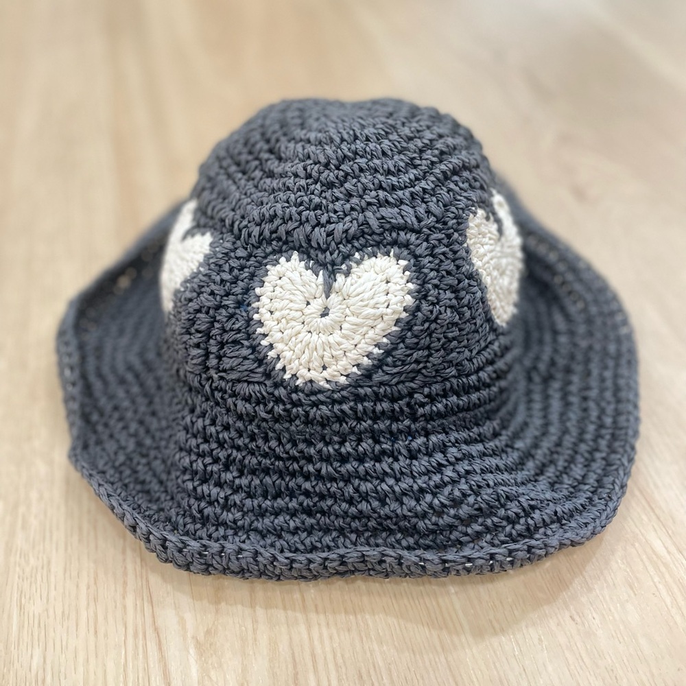 Anthropologie grey and white crochet bucket hat with heart design